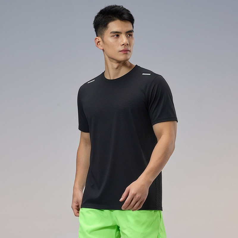 T-shirt Sportiva ad Asciugatur - Running Gear Winter recensione e prezzo